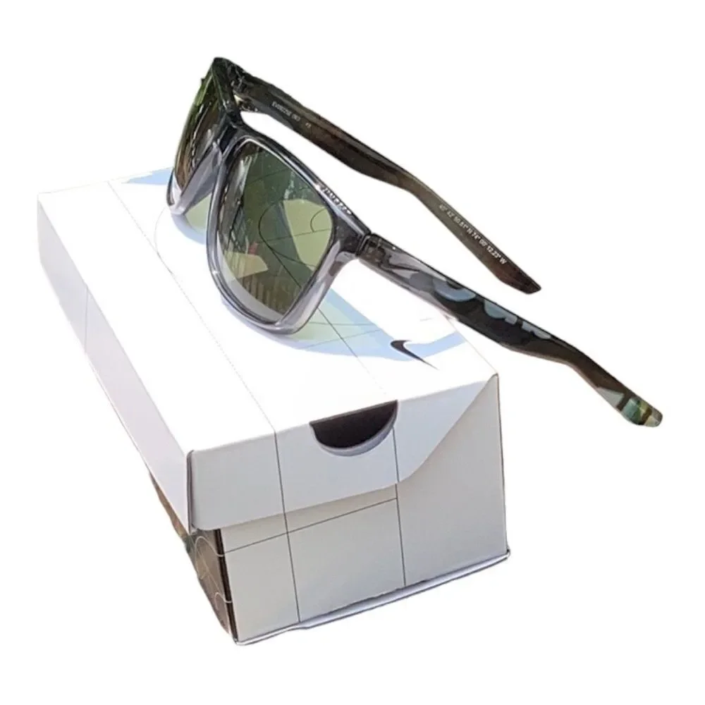 NIKE NEW UNREST SE 57MM SUNGLASSES CRYSTAL ANTHRACITE/GREEN 57MM LENS UNISEX